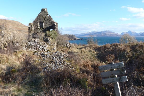 Close up view of Caisteal Nan Con