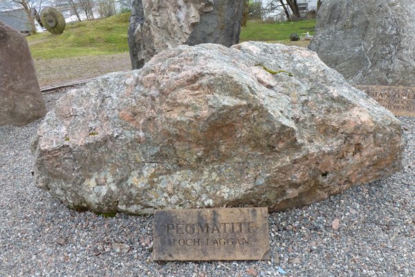 Pegmatite (Loch Laggan)