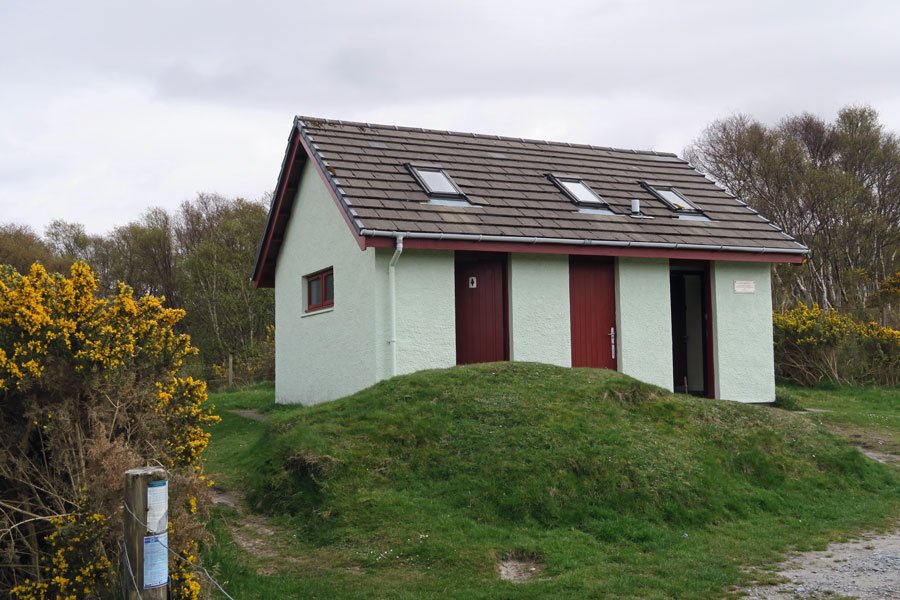 The toilet block in the carpark for the Silver Sands of Morar