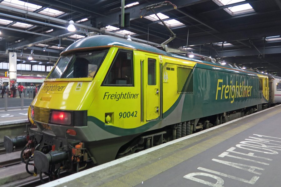 The Caledonian Sleeper - arriving at London Euston in the morning