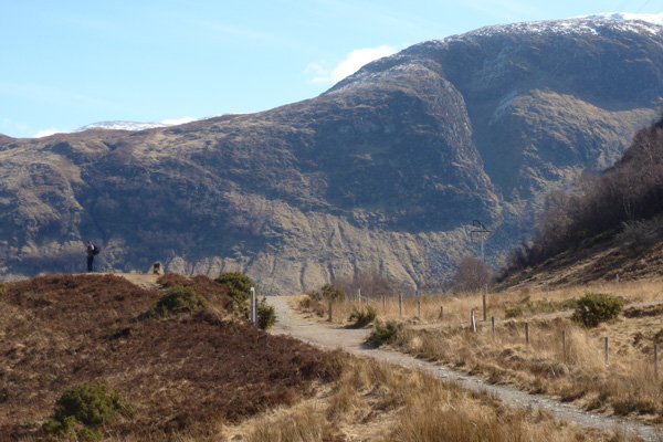The path heading through heathland 