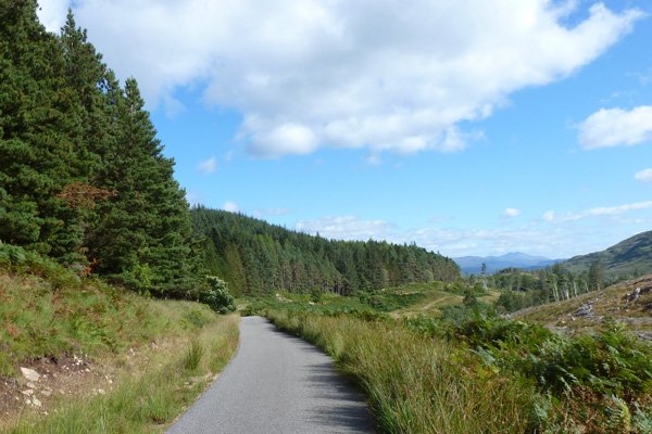 The walk includes a pleasant stretch along the quiet B8043