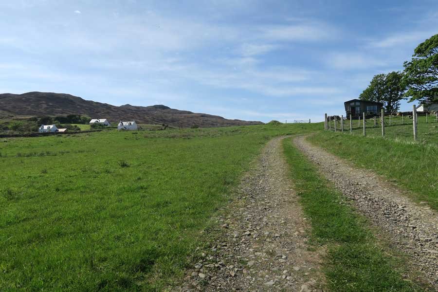 The track up through Grianan croft