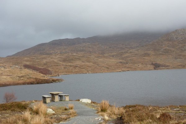 Picnic bench at Loch an Nostarie