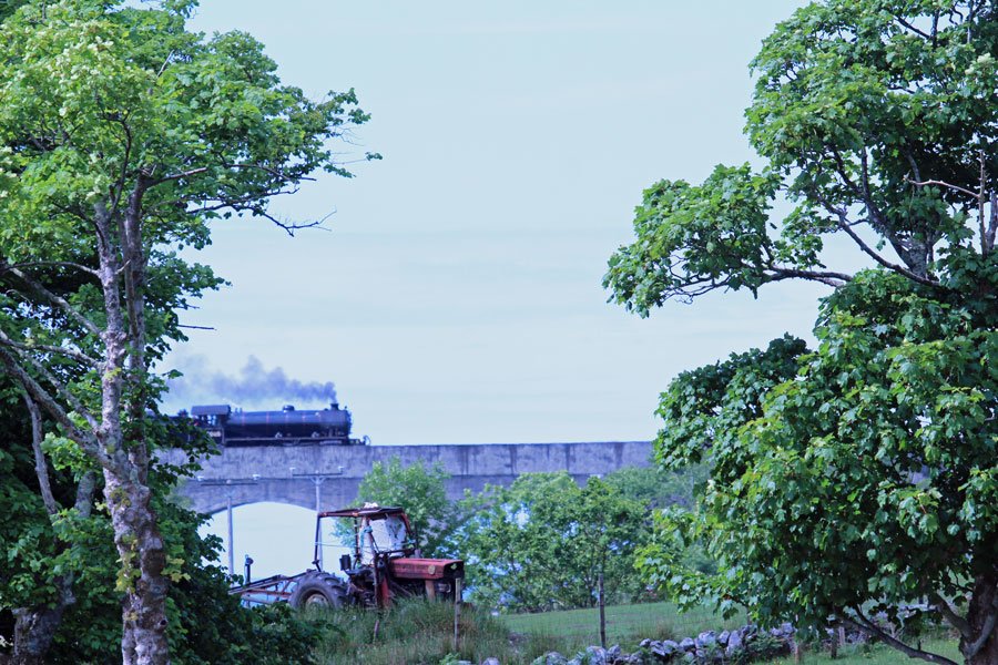 Loch Mama Walk