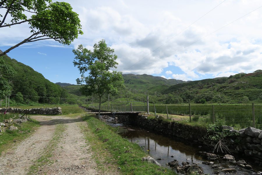 Loch Mama Walk