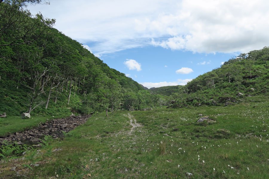 Loch Mama Walk