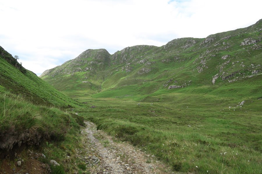 Loch Mama Walk