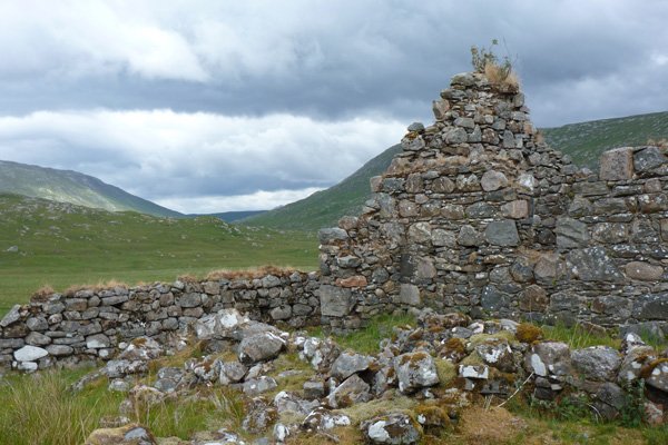 The derelict house where we turned round and headed back down the track