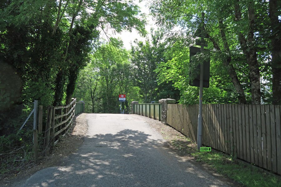 Cross over the railway line