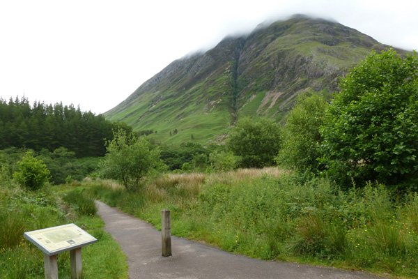 The start of the walk from the carpark off the A82