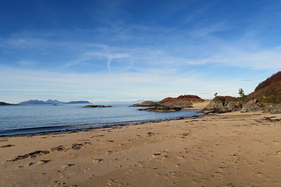 One of the lovely bays near Cul na Croise