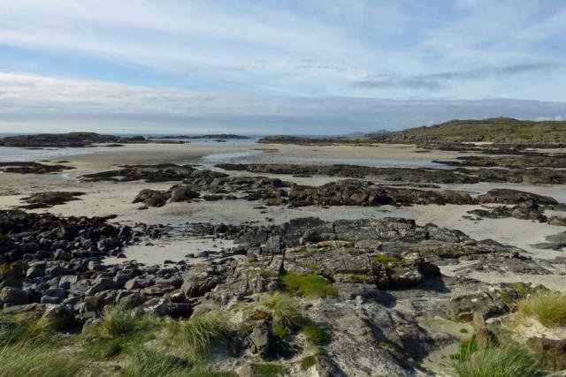 Sanna Bay - rocky outcrops and silvery sands
